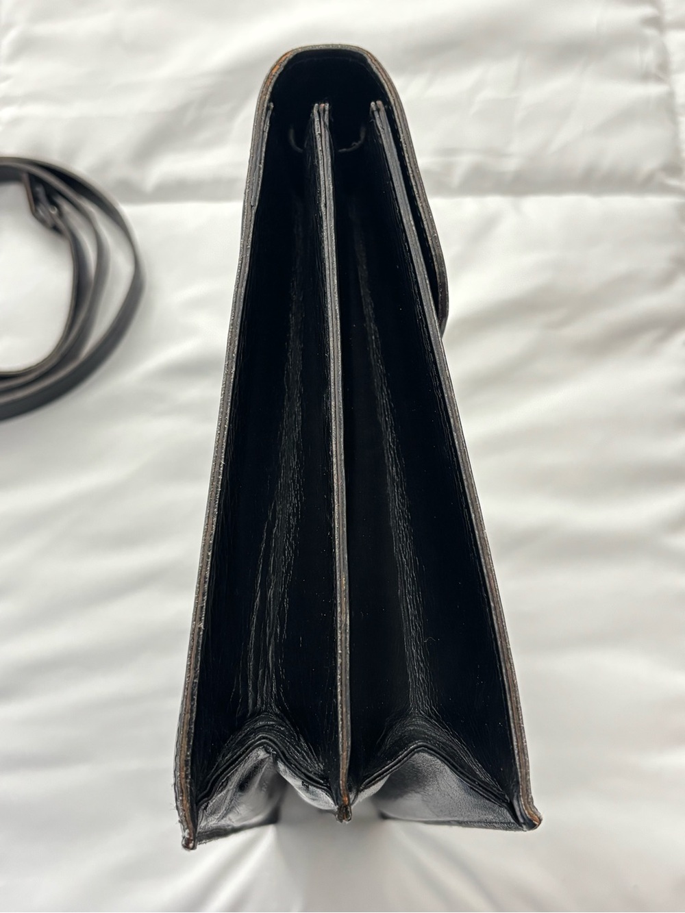 Yves Saint Laurent VTG Black Leather Shoulder Bag/Clutch, 10x7.5x3.5 - Picture 3 of 10